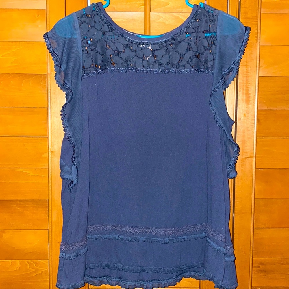 Knox Rose blouse in excellent condition